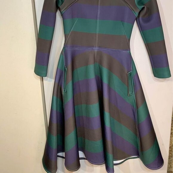 Neoprene Dress. Open Back. Pockets. Size M. A-line. Cocktail Dress. Crew Neck - Picture 3 of 10